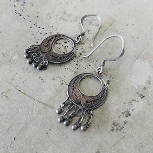Delicate Silver Filigree Dangle Earrings